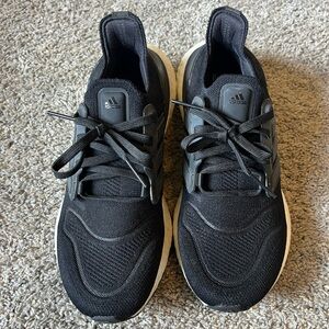 Adidas Ultraboost Women's Black Athletic Sneakers Size 7.5